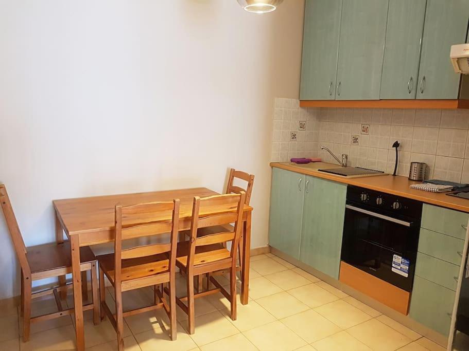 Athens Campus Renovated Studio Apartment @ Ilisia Esterno foto